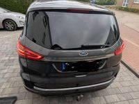 Gebraucht Ford S-MAX Titanium 150 PS (110 kW) 2017 Grau Van / Kleinbus