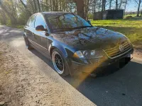 Second-hand VW Passat 125 CP (91 kW) 2004 Negru Berlinǎ