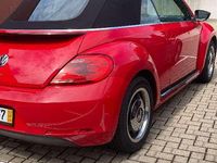 Gebraucht VW Beetle Cabriolet Design 140 PS (102 kW) 2014 Rot Cabrio