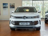 Gebraucht VW Tiguan Elegance 150 PS (110 kW) 2024 Weiss / oryxweiss perlmutteffekt SUV