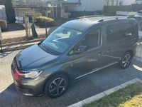 Gebraucht VW Caddy Style 122 PS (89 kW) 2023 Grau Van / Kleinbus