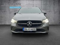 Gebraucht Mercedes B200 Progressive 150 PS (110 kW) 2024 Mountaingrau Van / Kleinbus