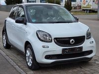 Gebraucht Smart ForFour Passion 71 PS (52 kW) 2015 Weiß Kleinwagen