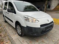 Gebraucht Peugeot Partner 90 PS (66 kW) 2015 Other Van / Kleinbus