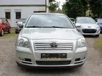Gebraucht Toyota Avensis 129 PS (94 kW) 2004 Silber Kleinwagen