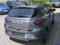 Neu Dacia Sandero Expression 114 PS (83 kW) 2026 Metalliclackierung dolomitgr Limousine