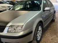 Usado VW Bora 116 HP (85 kW) 2004 Prateado Sedan