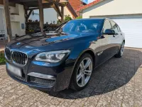 Gebraucht BMW 750 Sport Line 449 PS (330 kW) 2014 Blau Limousine