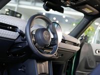 Gebraucht Mini Cooper Favoured 156 PS (114 kW) 2024 British racing green iv Kleinwagen