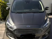 Gebraucht Ford S-MAX Titanium 241 PS (177 kW) 2019 Grau Van / Kleinbus