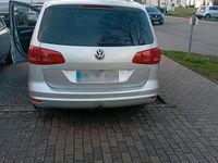Second-hand VW Sharan 170 CP (125 kW) 2010 Argintiu Monovolum