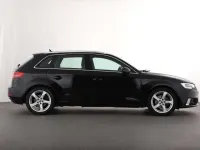 Gebraucht Audi A3 Sport 116 PS (85 kW) 2020 Mythosschwarz metallic Limousine