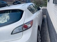 Gebraucht Mazda 3 Active Plus 105 PS (77 kW) 2011 Weiß Kleinwagen