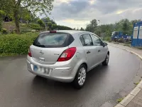 Gebraucht Opel Corsa 60 PS (44 kW) 2010 Silber Kleinwagen