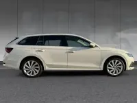 Gebraucht Skoda Octavia Style 204 PS (150 kW) 2021 Weiß Kombi
