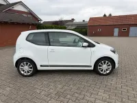 Gebraucht VW up! CLUB 60 PS (44 kW) 2015 Weiß Kleinwagen