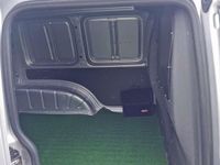 Usata VW Caddy 102 CV (75 kW) 2012 Argento Monovolume