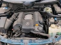 Usata Mercedes E240 170 CV (125 kW) 2000 Verde Berlina