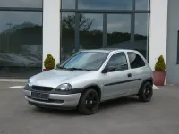 Gebraucht Opel Corsa 65 PS (47 kW) 1998 Silber Kleinwagen