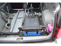 Gebraucht Mitsubishi Space Runner 122 PS (89 kW) 1996 Rot Van / Kleinbus