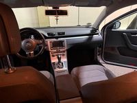 Gebraucht VW Passat 140 PS (102 kW) 2013 Silber Kombi