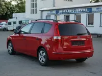 Gebraucht Hyundai i30 Edition 109 PS (80 kW) 2010 Rot Kombi