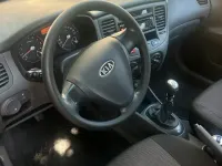 Gebraucht Kia Rio 97 PS (71 kW) 2008 Schwarz Limousine