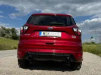 Gebraucht Ford Kuga ST-Line 150 PS (110 kW) 2018 Rot SUV