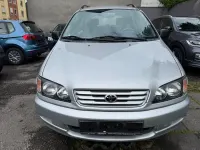 Gebraucht Toyota Picnic 128 PS (94 kW) 1999 Silber Van / Kleinbus