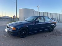 Gebraucht BMW 325 192 PS (141 kW) 1994 Blau Limousine