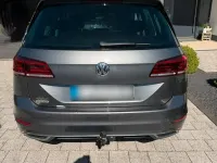 Gebraucht VW Golf VII Highline 131 PS (96 kW) 2017 Grau Limousine
