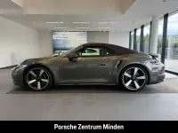 Neu Porsche 992 711 PS (522 kW) 2026 Gruen Cabrio