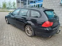 Gebraucht BMW 318 143 PS (105 kW) 2009 Schwarz Kombi