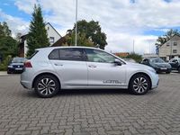 Gebraucht VW Golf VIII Active 150 PS (110 kW) 2023 Silber metallic Limousine