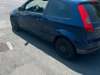 Gebraucht Ford Fiesta 75 PS (55 kW) 2004 Blau Kleinwagen