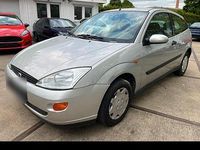Usata Ford Focus 75 CV (55 kW) 2004 Grigio Utilitaria