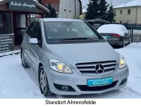 Gebraucht Mercedes B200 136 PS (100 kW) 2010 Silber Van / Kleinbus
