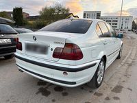 Gebraucht BMW 320 150 PS (110 kW) 2000 Weiß Limousine