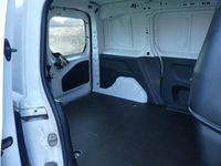 Gebraucht Opel Combo 102 PS (75 kW) 2019 Jade weiss/arktis weiss Van / Kleinbus
