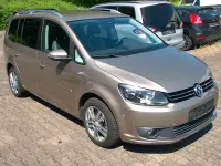 Gebraucht VW Touran Life 140 PS (102 kW) 2013 Titanium beige Van / Kleinbus
