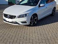 Gebraucht Volvo V60 R-Design Momentum 224 PS (164 kW) 2015 Weiß Kombi
