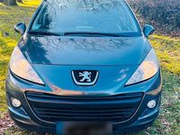 Gebraucht Peugeot 207 73 PS (53 kW) 2010 Schwarz Kleinwagen