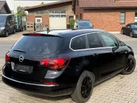Gebraucht Opel Astra Innovation 116 PS (85 kW) 2011 Schwarz Kombi