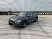 Gebraucht VW Tiguan 150 PS (110 kW) 2024 Grau SUV