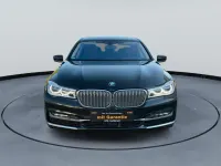 Gebraucht BMW 740 Performance 320 PS (235 kW) 2018 Schwarz Limousine