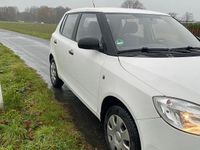 Gebraucht Skoda Fabia 60 PS (44 kW) 2009 Weiß Kleinwagen