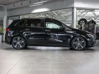 Gebraucht Mercedes B200 Progressive 163 PS (119 kW) 2025 Schwarz Kleinwagen