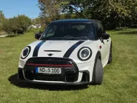 Gebraucht Mini John Cooper Works 231 PS (169 kW) 2023 Weiß Kleinwagen