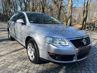 Gebraucht VW Passat 140 PS (102 kW) 2010 Silber Kombi
