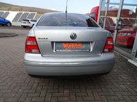 Gebraucht VW Bora 75 PS (55 kW) 2002 Silber Limousine